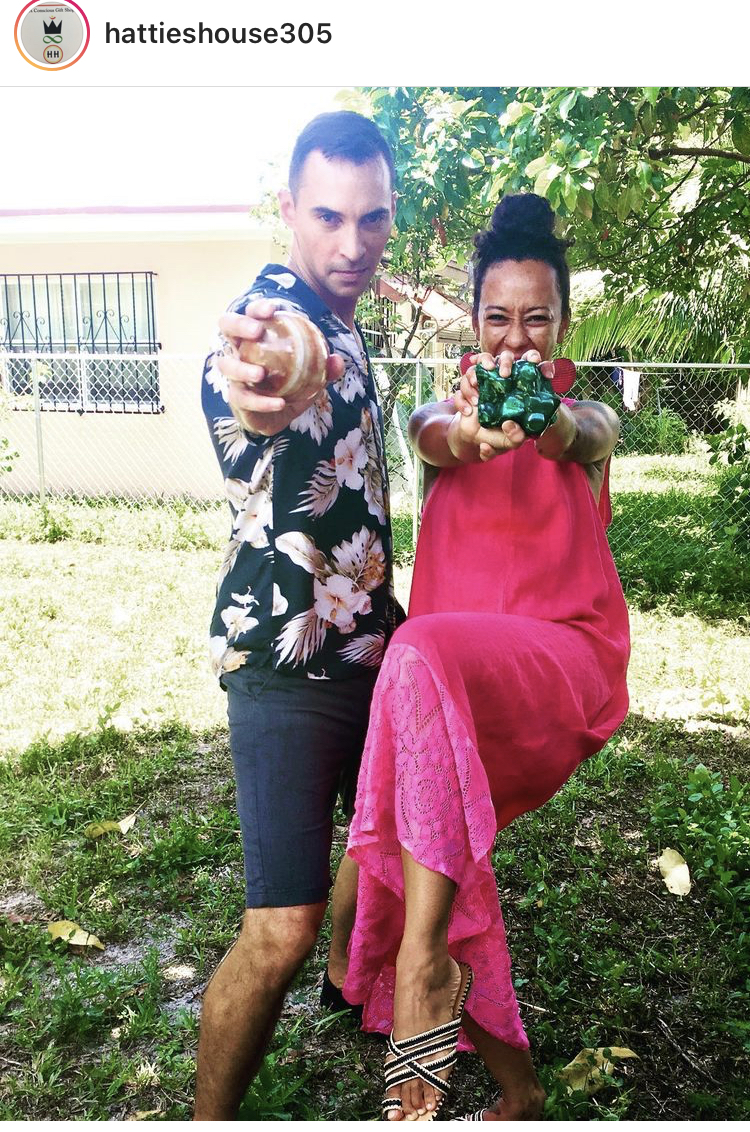 14569A44 6B22 4889 86A5 1F5589B9E603